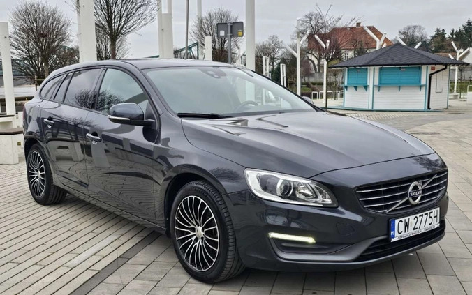 Volvo V60 cena 41900 przebieg: 192000, rok produkcji 2013 z Urzędów małe 562